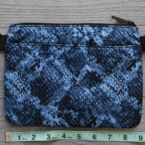 PINK VICTORIA'S SECRET ADJUSTABLE CROSSBODY WORKOUT SHOULDER BAG. BLUE CROCODILE - Picture 10 of 11